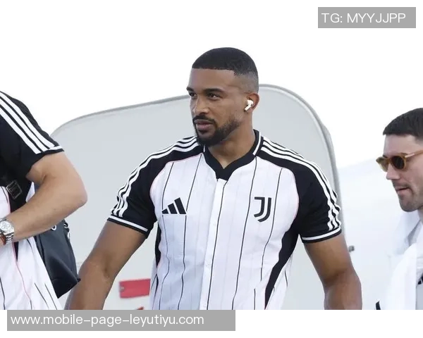 布雷默左膝韧带伤愈在即最早有望在对阵那不勒斯时复出 布雷默左膝韧带伤愈在即最早有望在对阵那不勒斯时复出