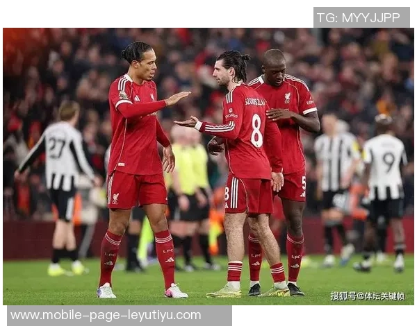 利物浦官方推特发布对阵伯恩利海报范戴克与索博斯洛伊亮相 利物浦官方推特发布对阵伯恩利海报范戴克与索博斯洛伊亮相